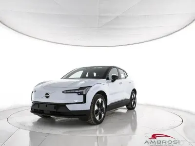 Nuova Volvo EX30 Plus 149 kW (203 CV) 2026 Cloud blue SUV