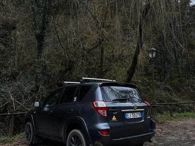 Usata Toyota RAV4 Executive 150 CV (110 kW) 2011 Grigio SUV