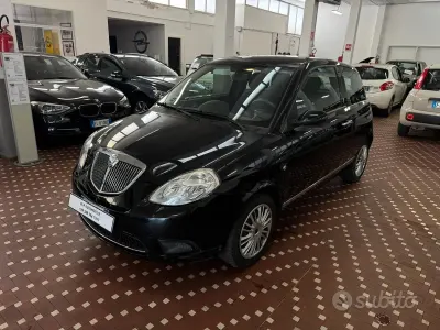 Usata Lancia Ypsilon 77 CV (56 kW) 2009 Nero Utilitaria