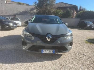 Usata Renault Clio V Intens 100 CV (73 kW) 2021 Grigio Berlina