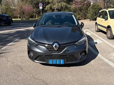 Usata Renault Clio V Intens 86 CV (63 kW) 2020 Grigio Berlina