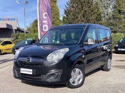 Usata Opel Combo 95 CV (69 kW) 2016 Nero Monovolume
