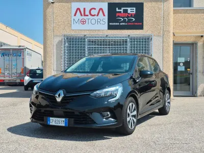 Usata Renault Clio V Equilibre 101 CV (74 kW) 2023 Nero Berlina