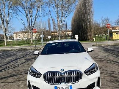 Usata BMW 116 M Sport 116 CV (85 kW) 2021 Bianco Utilitaria