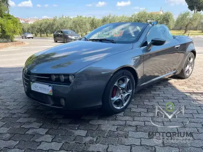 Usata Alfa Romeo Spider 200 CV (147 kW) 2009 Grigio Cabrio