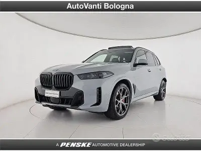 Usata BMW X5 M Sport 297 CV (218 kW) 2025 Grigio SUV