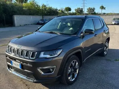 Usata Jeep Compass Limited 120 CV (88 kW) 2019 Grigio SUV