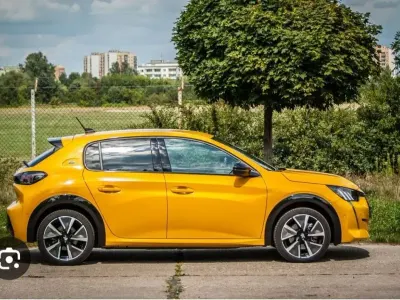 Usata Peugeot 208 GT 56 kW (77 CV) 2022 Utilitaria