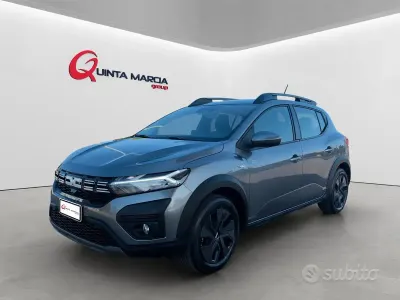 Usata Dacia Sandero Expression 101 CV (74 kW) 2025 Grigio Berlina