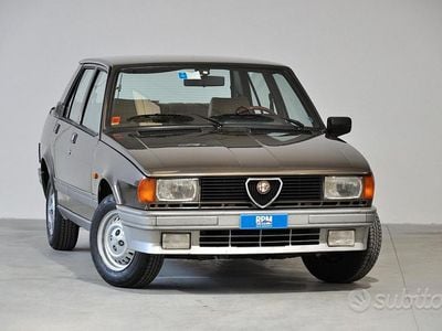 Usata Alfa Romeo Giulietta 109 CV (80 kW) 1985 Marrone Berlina