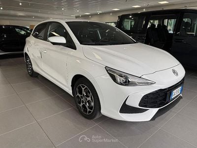 Usata MG MG3 Luxury 102 CV (75 kW) 2024 Bianco Utilitaria