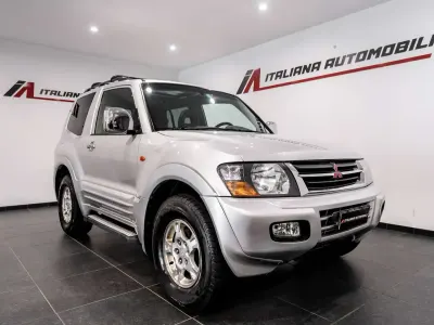 Usata Mitsubishi Pajero 160 CV (117 kW) 2003 Argento SUV