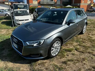 Usata Audi A3 Ambiente 110 CV (80 kW) 2016 Grigio Berlina