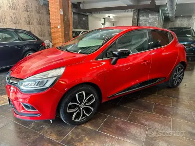 Usata Renault Clio IV Intens 90 CV (66 kW) 2019 Rosso Berlina