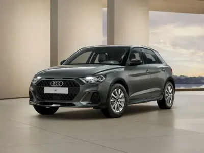 Nuova Audi A1 Ambiente 150 CV (110 kW) 2026 Grigio freccia perla nero mito metallizz SUV
