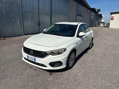 Usata Fiat Tipo Lounge 95 CV (69 kW) 2017 Bianco Berlina