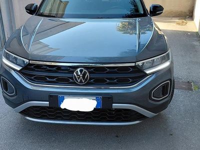 Usata VW T-Roc Sport 110 CV (80 kW) 2023 Grigio SUV