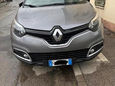 Usata Renault Captur 2017 Grigio SUV
