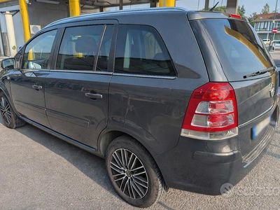 Usata Opel Zafira 150 CV (110 kW) 2013 Grigio Monovolume