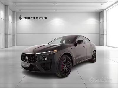 Usata Maserati Levante 350 CV (257 kW) 2021 Nero SUV