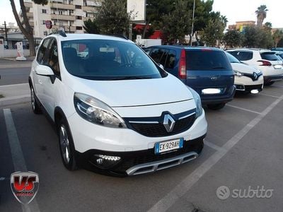 Usata Renault Scénic III XMOD 110 CV (80 kW) 2014 Bianco Monovolume