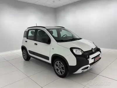 Usata Fiat Panda Cross Cross 69 CV (50 kW) 2021 Bianco Utilitaria