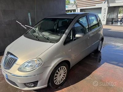 Usata Lancia Musa 95 CV (69 kW) 2008 Grigio Monovolume