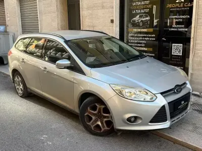 Usata Ford Focus Business Edition 95 CV (69 kW) 2014 Grigio Station wagon