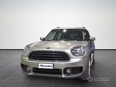Second-hand Mini Cooper D Countryman Business 150 CP (110 kW) 2019 Galben SUV