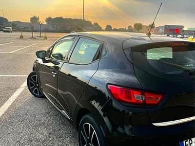 Usata Renault Clio IV Dynamique 88 CV (64 kW) 2013 Nero Berlina