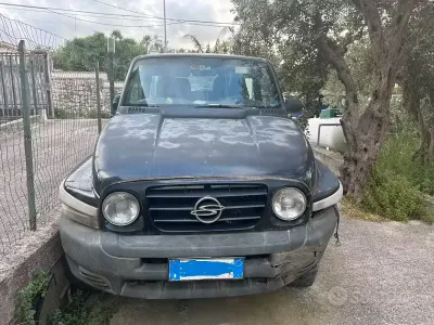 Usata SsangYong Korando 120 CV (88 kW) 2001 Nero SUV