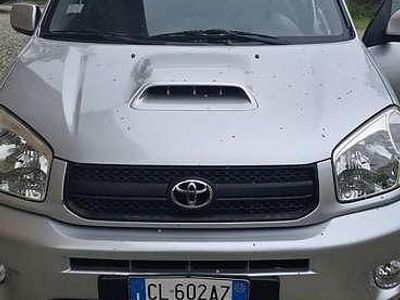 Usata Toyota RAV4 116 CV (85 kW) 2003 Argento SUV