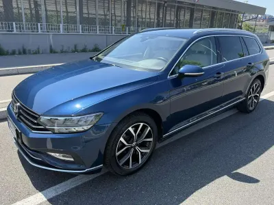 Usata VW Passat Executive 150 CV (110 kW) 2022 Aquamarine met Station wagon