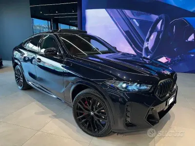 Usata BMW X6 M Sport 286 CV (210 kW) 2025 Blu metallizzato SUV
