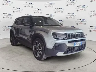 Usata Jeep Avenger Summit 101 CV (74 kW) 2023 Grigio tetto nero SUV