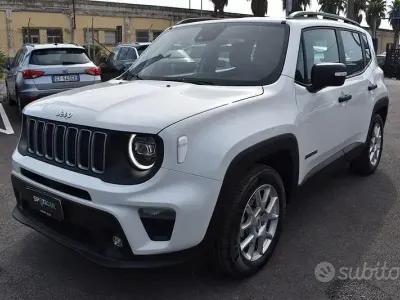 Usata Jeep Renegade Altitude 131 CV (96 kW) 2025 Bianco SUV
