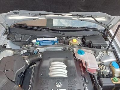 Usata VW Passat 193 CV (141 kW) 1998 Grigio Station wagon