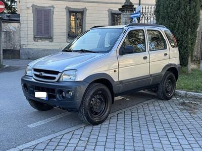 Usata Daihatsu Terios 86 CV (63 kW) 2006 Argento SUV