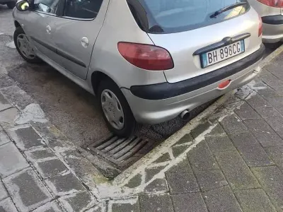 Usata Peugeot 206 75 CV (55 kW) 2000