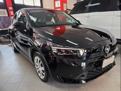 Usata Opel Corsa 75 CV (55 kW) 2024 Nero Utilitaria