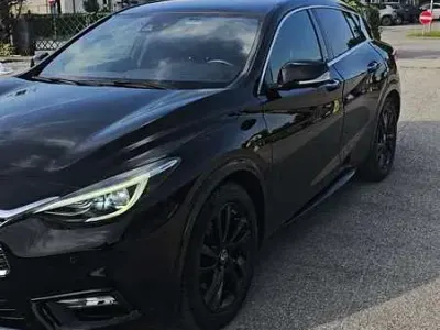 Usata Infiniti Q30 Premium 170 CV (125 kW) 2016 Berlina