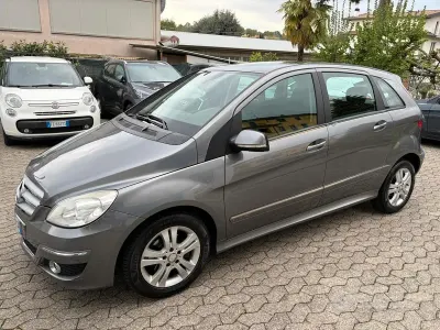 Brugt Mercedes B180