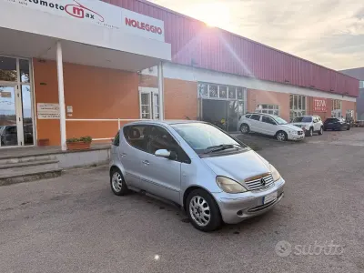 Begagnad Mercedes A170 Avantgarde 95 HK (69 kW) 2002 Grå Sedan
