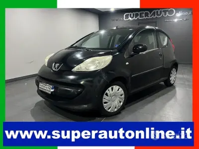 Usata Peugeot 107 68 CV (50 kW) 2006 Nero Utilitaria