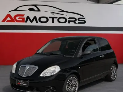 Usata Lancia Ypsilon 75 CV (55 kW) 2009 Nero Utilitaria