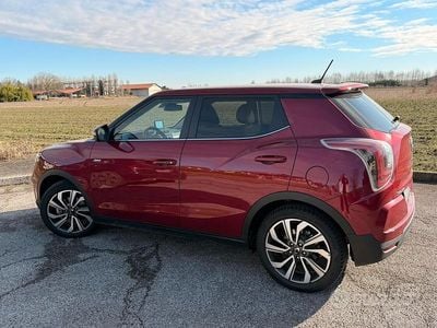 Usata Ssangyong (KGM) Tivoli 161 CV (118 kW) 2023 Rosso SUV