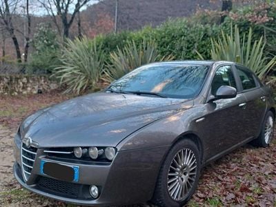 Second-hand Alfa Romeo 159 120 CP (88 kW) 2007 Gri Berlinǎ