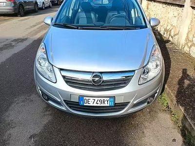 Usata Opel Corsa Cosmo 80 CV (58 kW) 2007 Grigio Utilitaria