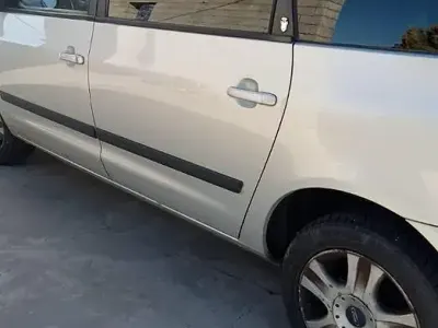 Usata Ford Galaxy 130 CV (95 kW) 2003 Grigio Monovolume