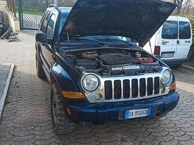 Usata Jeep Cherokee 163 CV (119 kW) 2006 Blu SUV